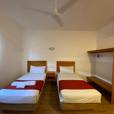 Hotel Lb Manzanillo Esterno foto