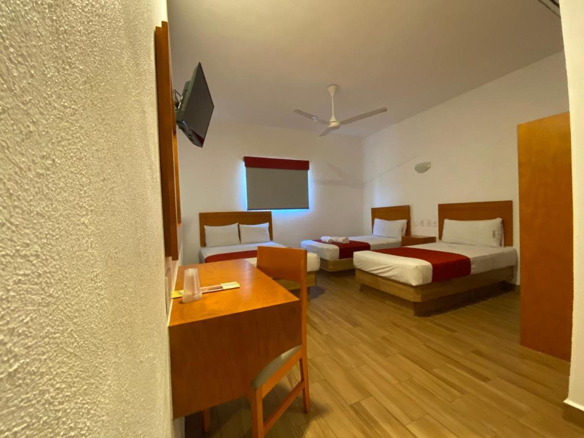 Hotel Lb Manzanillo Esterno foto