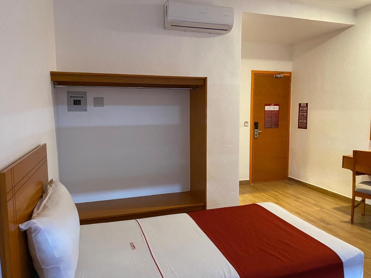 Hotel Lb Manzanillo Esterno foto